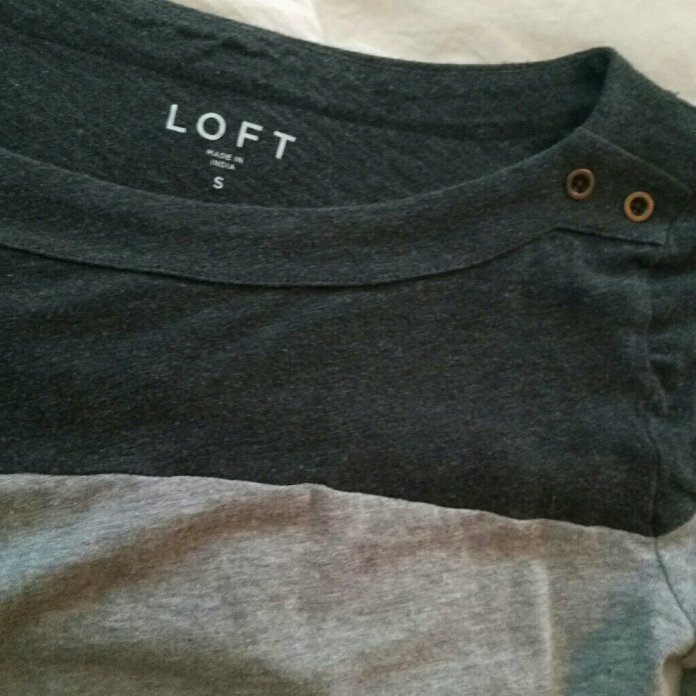 LOFT Gray Sweater Size S EUC